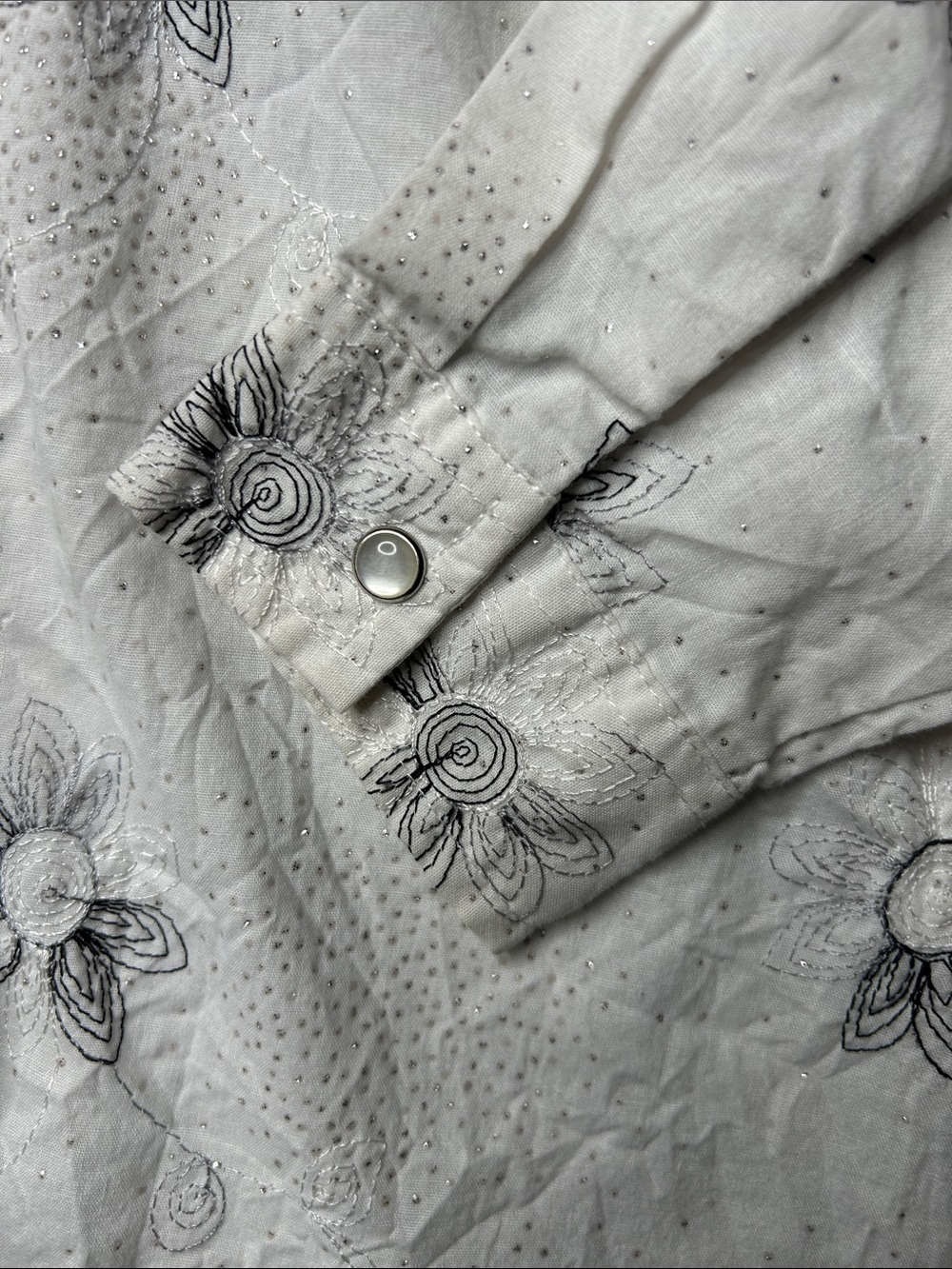 Roper White Long-Sleeve‎ Floral Pearl Snap Western Shirt - Picture 6 of 8